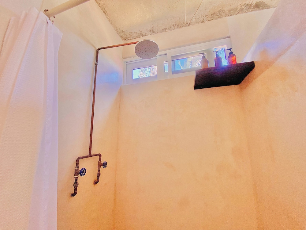Perro Surfero Hotel Boutique - Todos Santos, BCS
