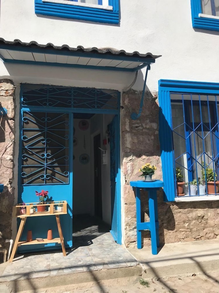 Ayvalik Moda Pansiyon - Image 26