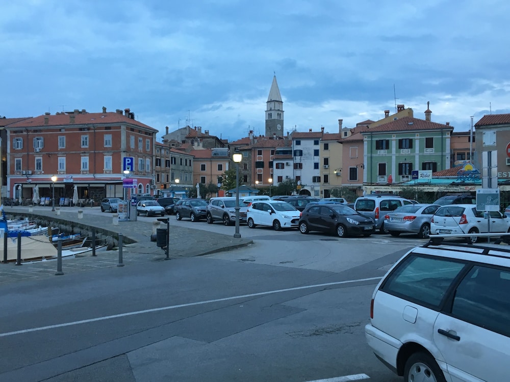Photo 32