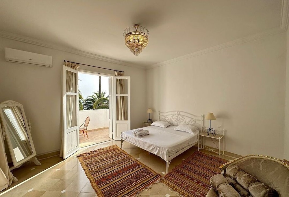 Villa La Corniche view 2