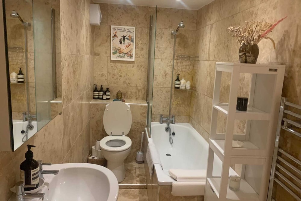 Stylish and Modern 1 Bedroom Flat Near East Dulwich