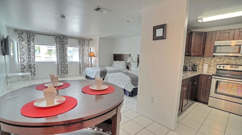 Private Apartments at the Casablanca
