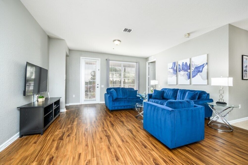 Epic Universe Family Fun Vista Cay Lakeview Condo - 1021