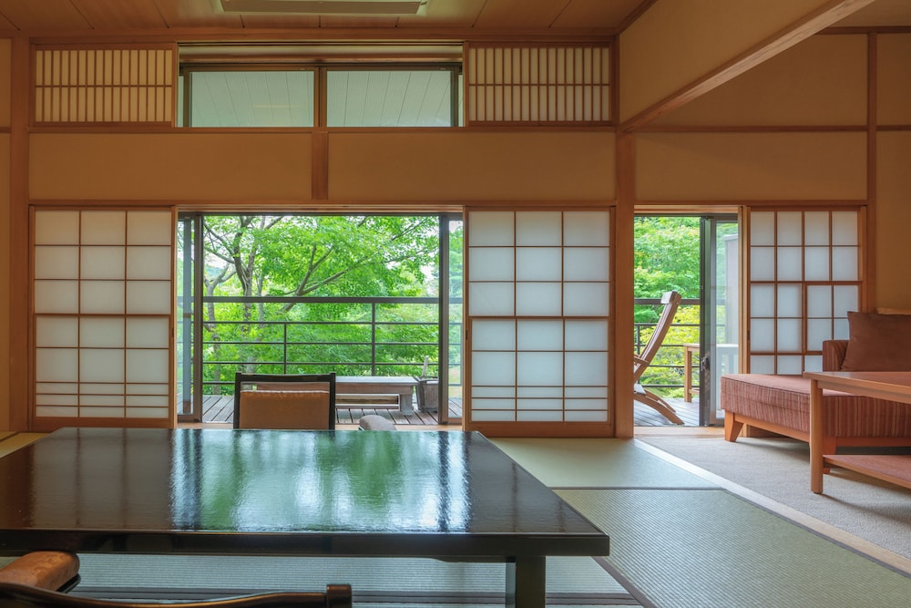 Narashino no sato Gyokusui -6 years or older-