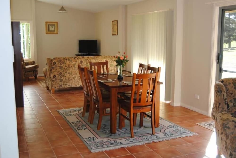 Clarendon Chalets