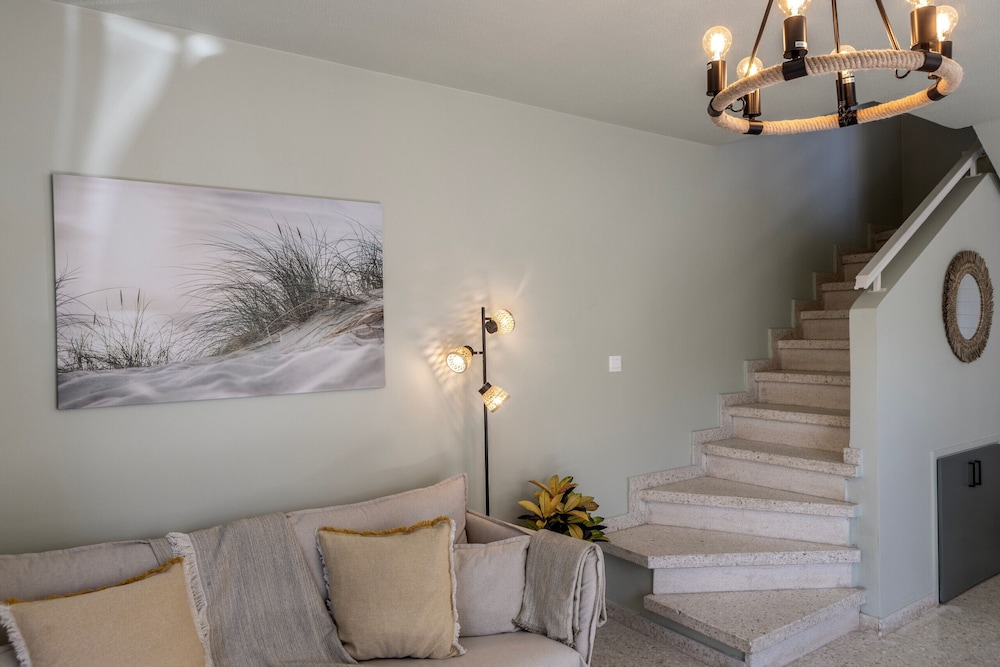 Larnaca Oneiro Seaside Villa
