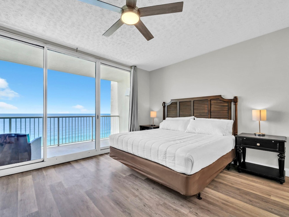 Majestic Beach Towers 1-1909