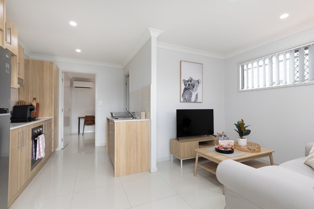 Smart Suites Self Check-in Apartments - 39 Freney