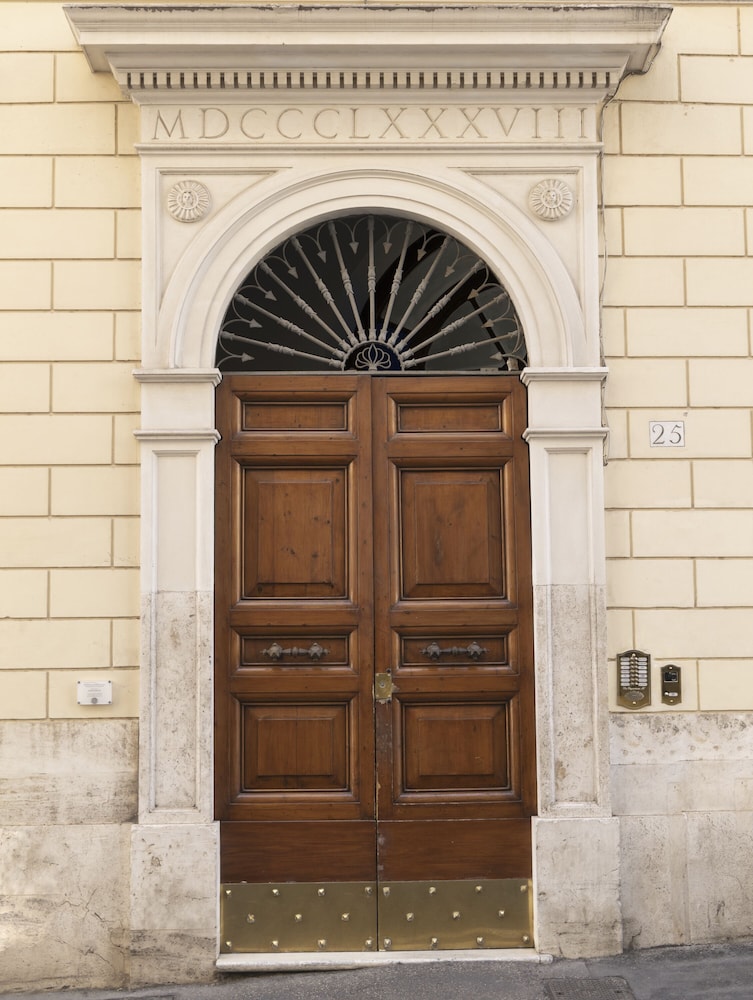 Ricciardelli Luxury Studios
