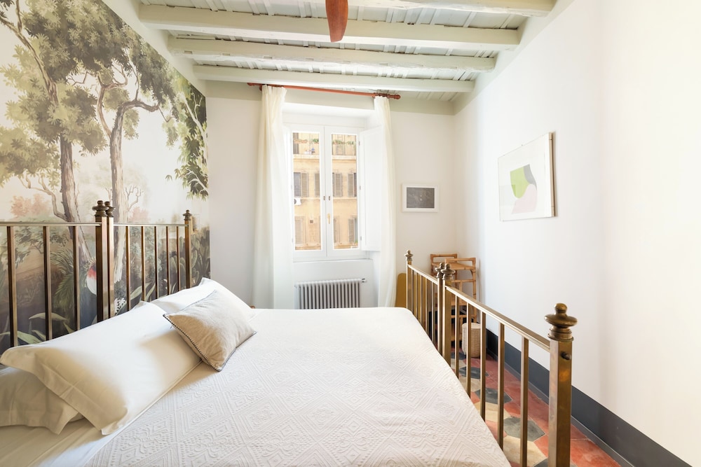 Monti Apartments
