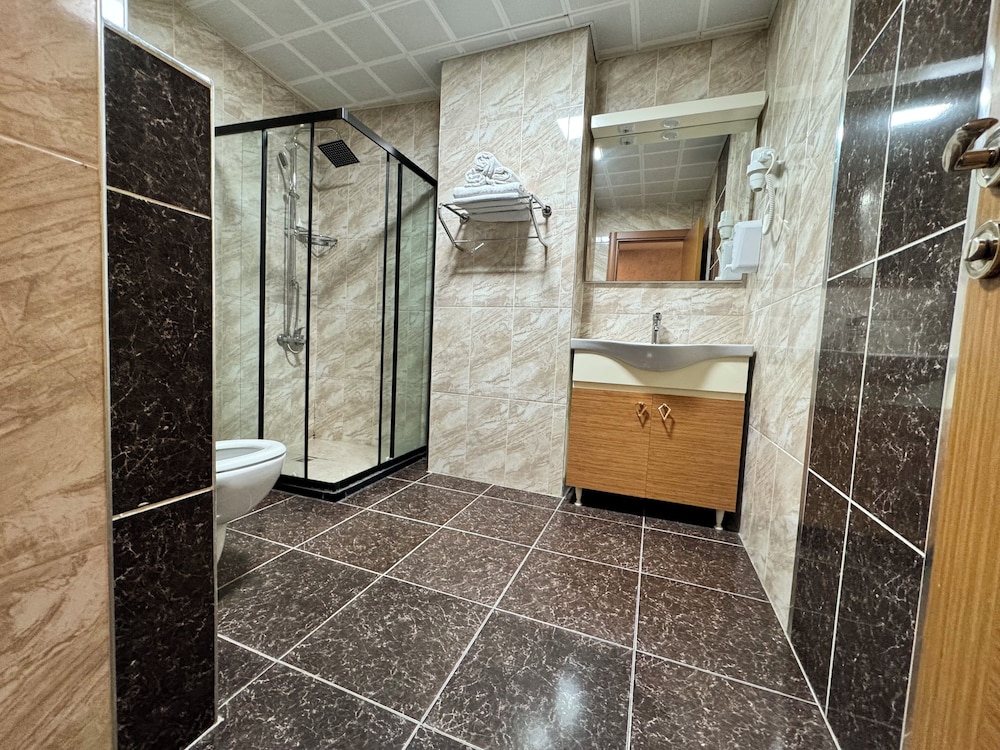 E5 Park Hotel - Image 34