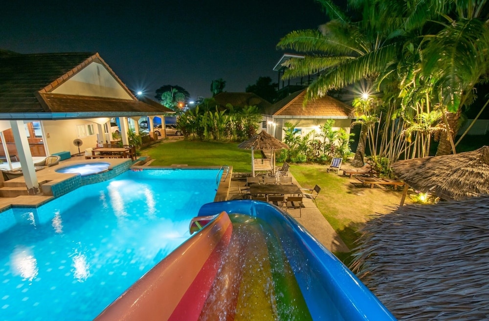 Pool Villa for Families and Party