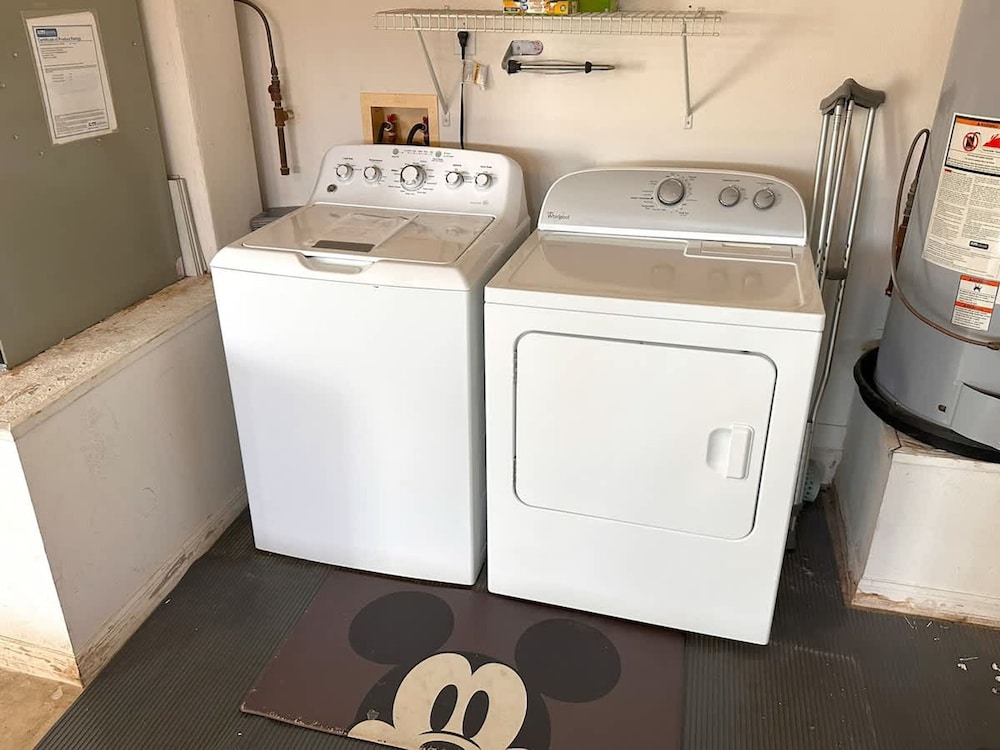 Less Than 10 Minutes From Disney 3Bd Villa With Pool