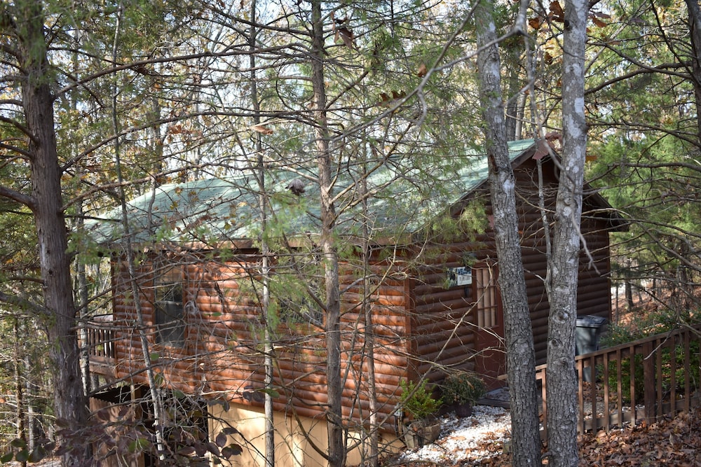 Bear Creek Lodge Cabin Resort