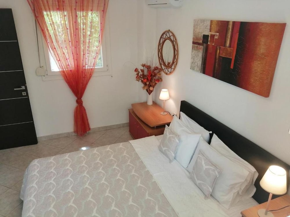 Prime Luxury Villa Beach Front