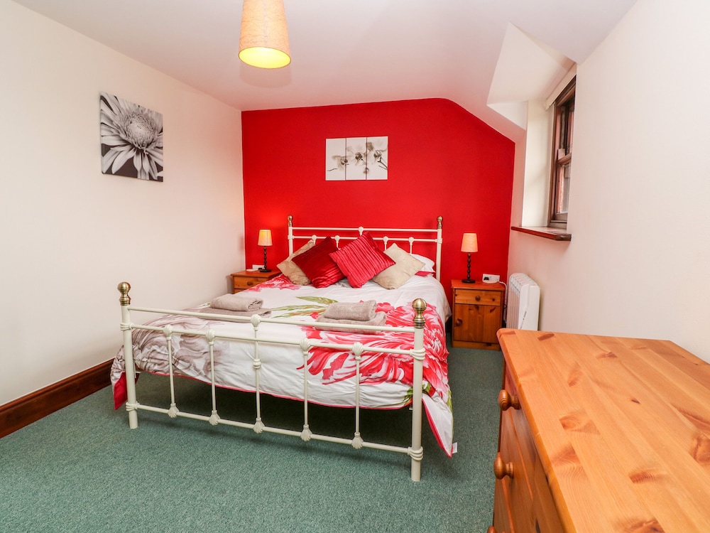 Mossley Cottage view 2