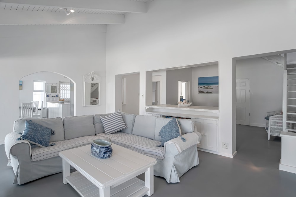 Unwind in Coastal Charm at Villa Santorini view 3