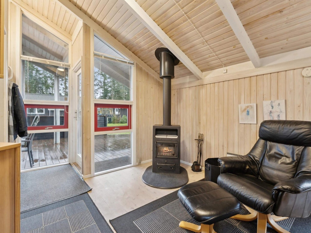 5 Star Holiday Home in Hals