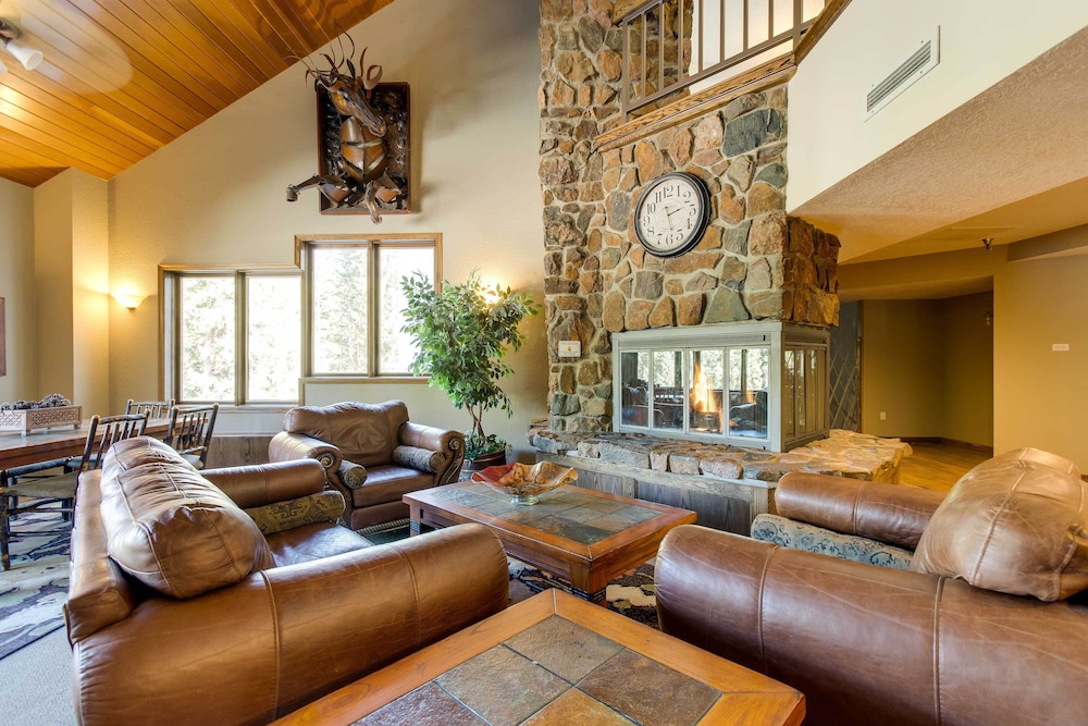 Ski-in/ski-out Winter Park Condo w/ Mountain Views - Property Image 8