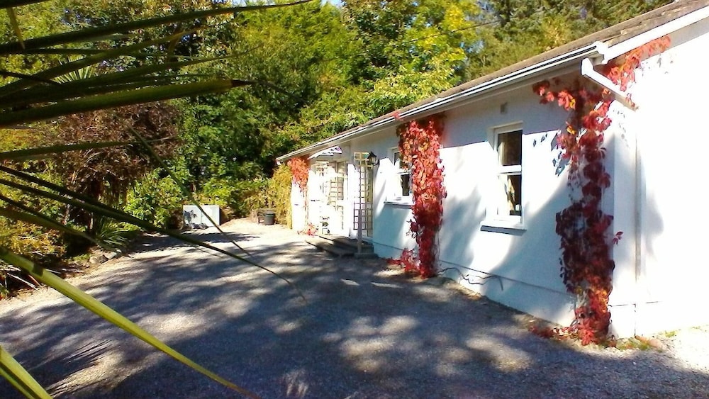 Hotel Mangerton Mountain Chalets - Image 1