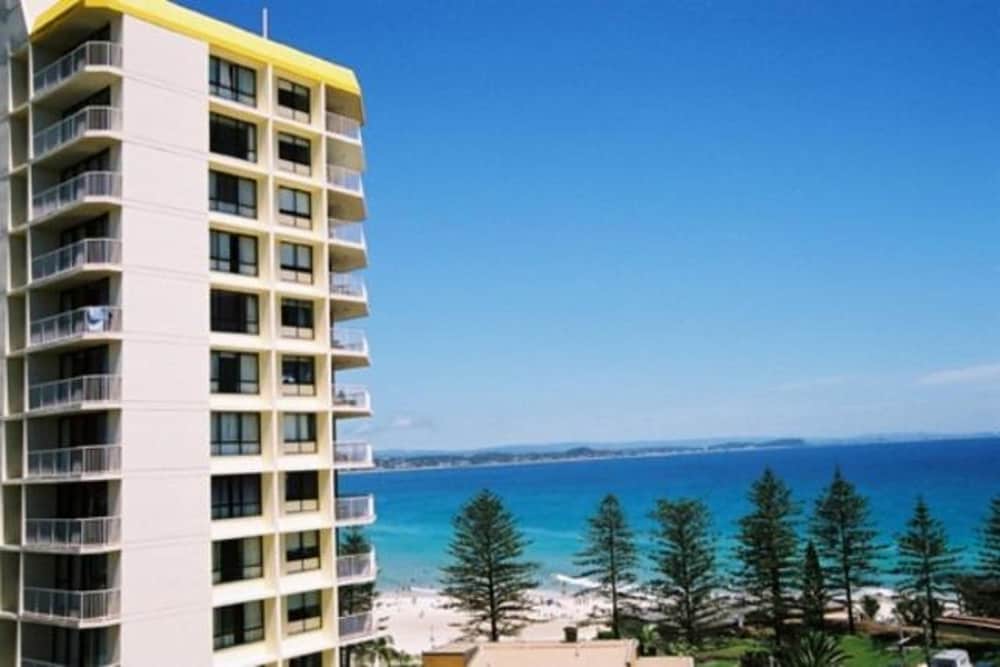 Carool Apartments
