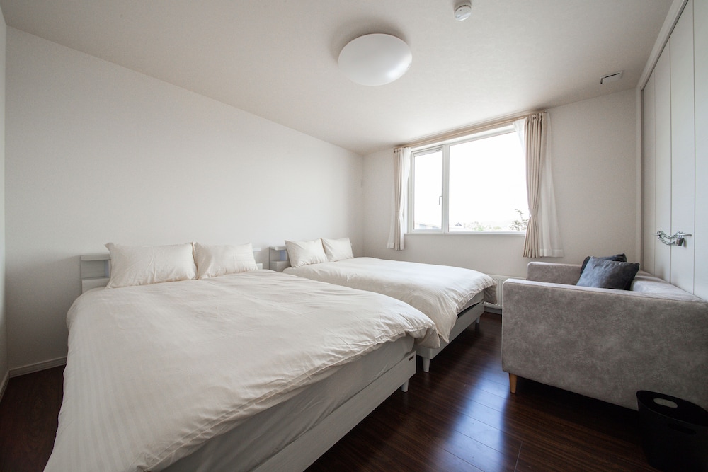 THE BEEHIVE KAMIFURANO view 3
