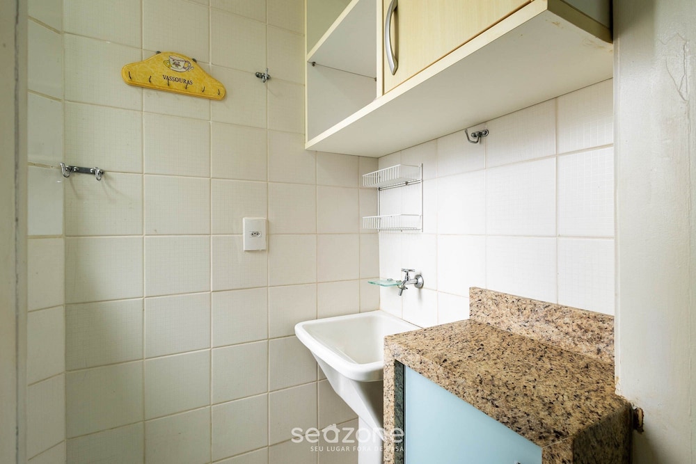 Apartamentos a 400 m da Praia em BC - CEV