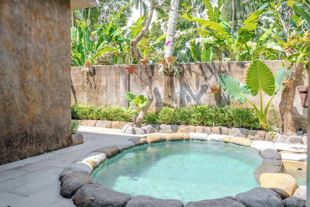Hoshi Jungle Resort by Dhananjaya Hospitality
