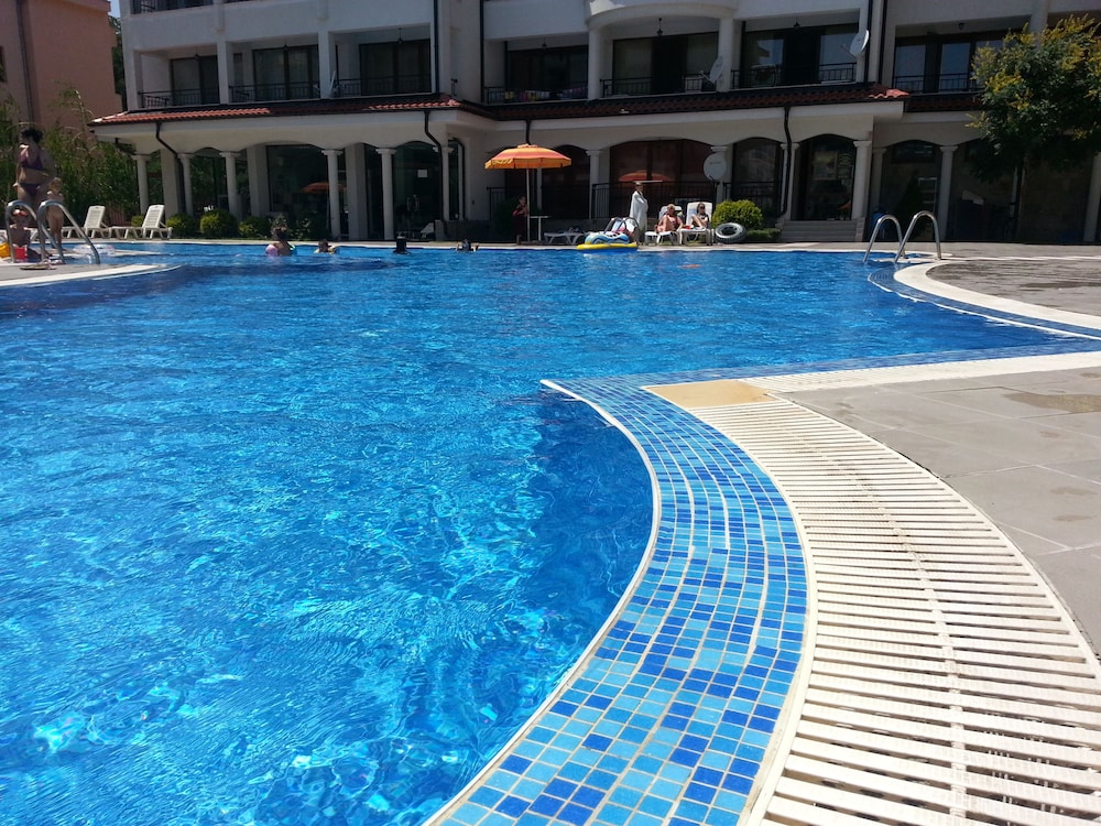 Menada Chateau Valon Apartments