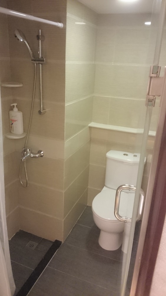 Rai Lei Hostel