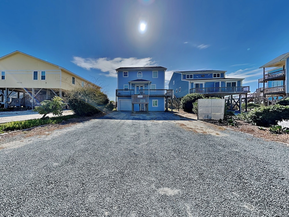 A Grande Green by Topsail Realty