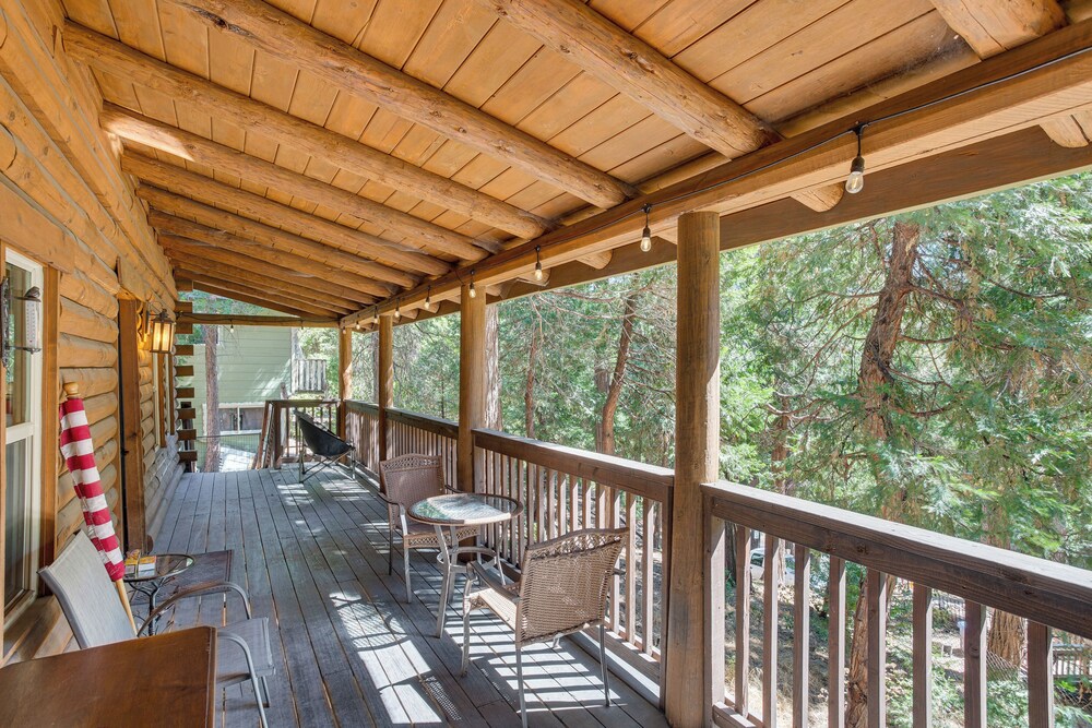 Cabin ~ 1 Mi to Lake Gregory & Hiking!