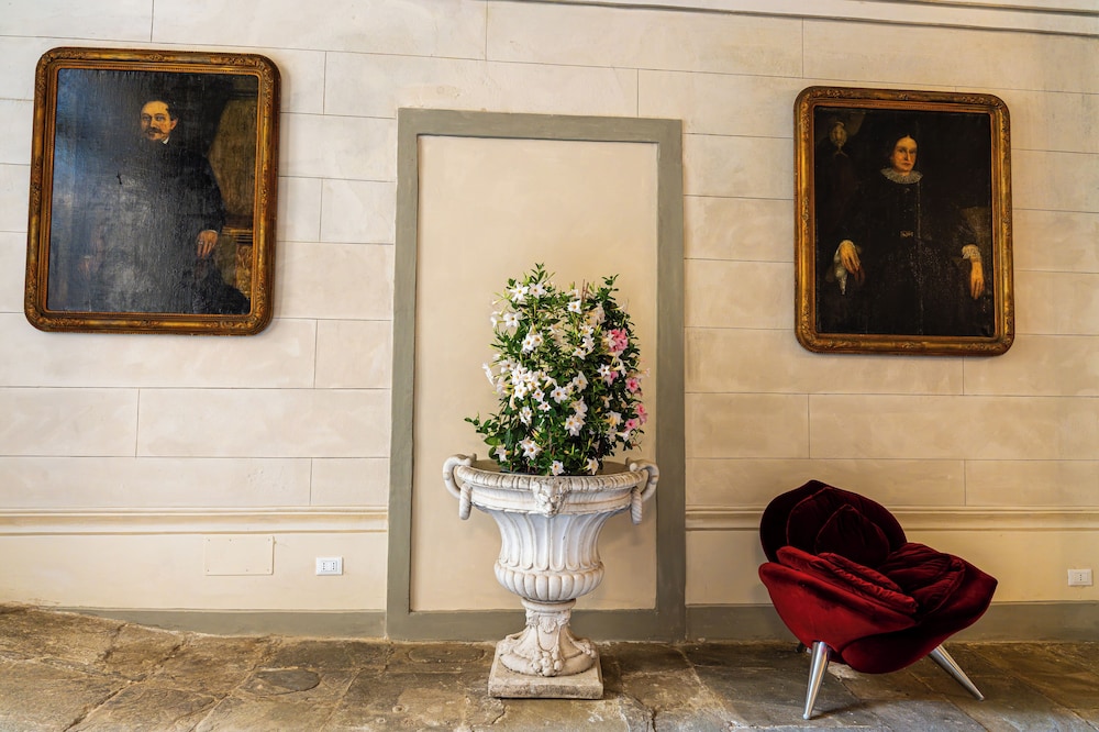 PALAZZO DELLA BIANCA- Royal Experience