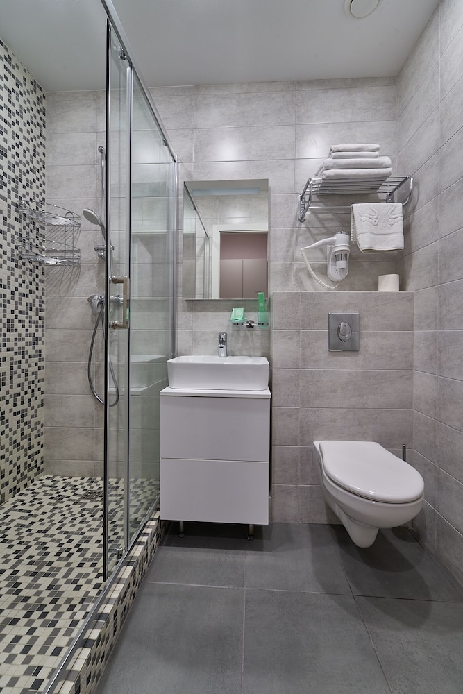 ArtBox Hotel