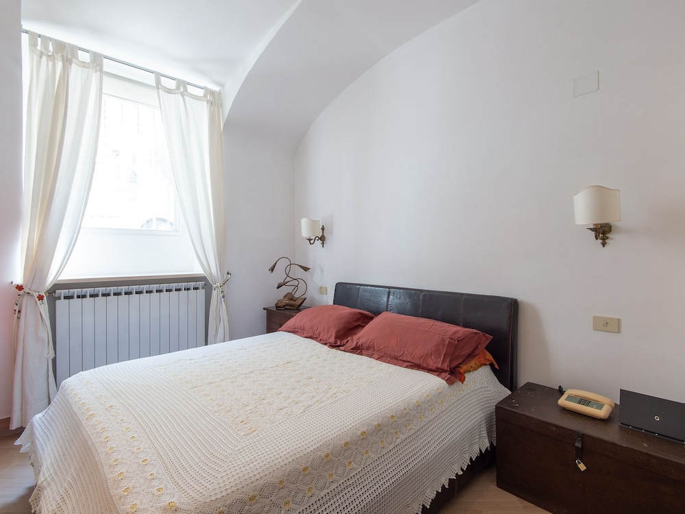 Esquilno Garden Apartment