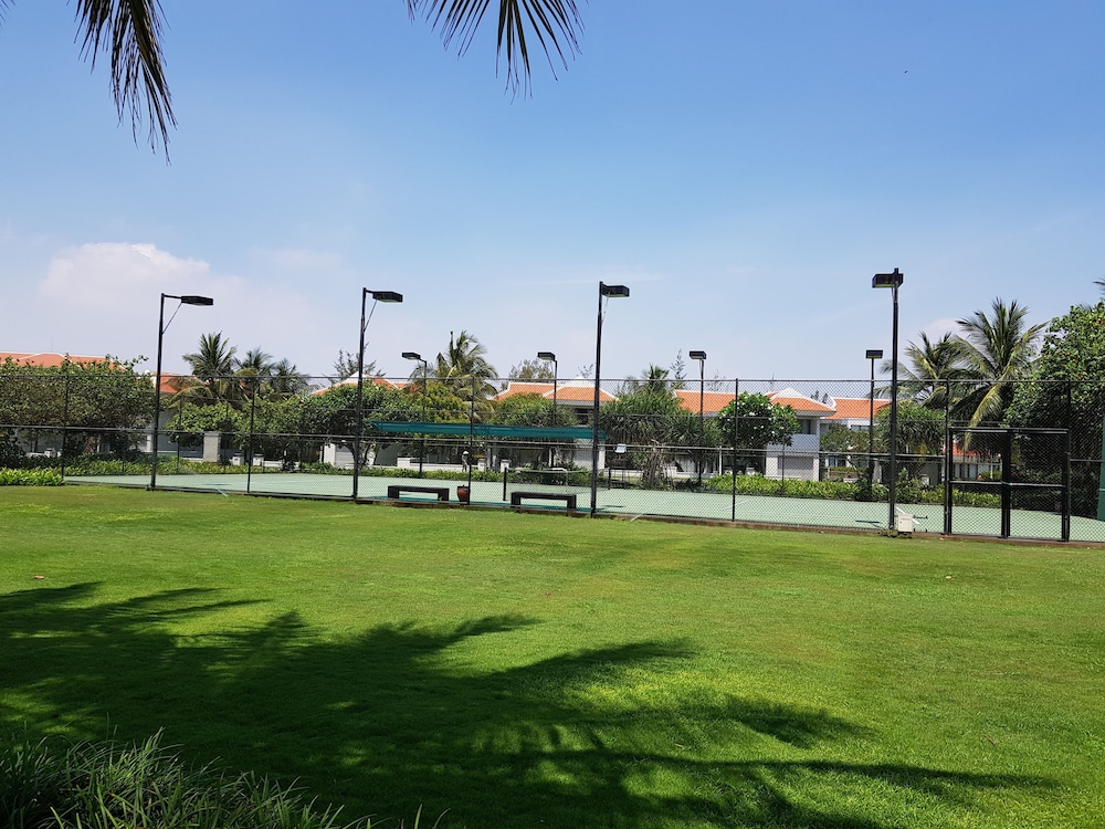Ocean Resort 4 Bedrooms Danang Living