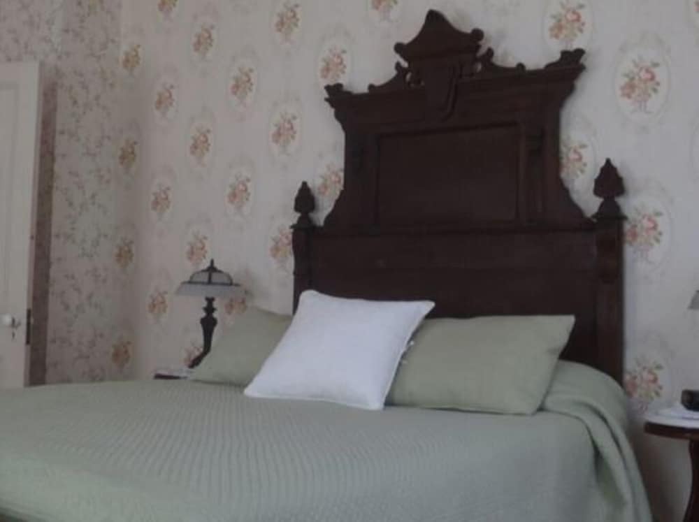 The Dominion House Bed & Breakfast