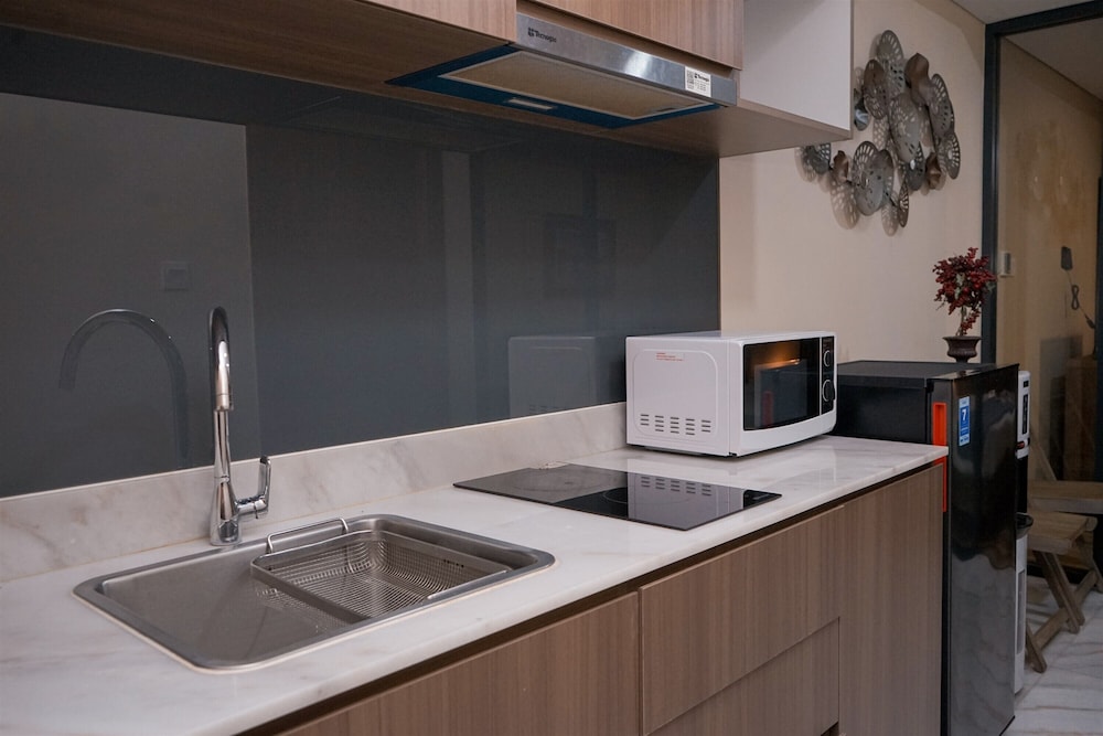 Warm And Cozy 1Br At The Smith Alam Sutera Apartment