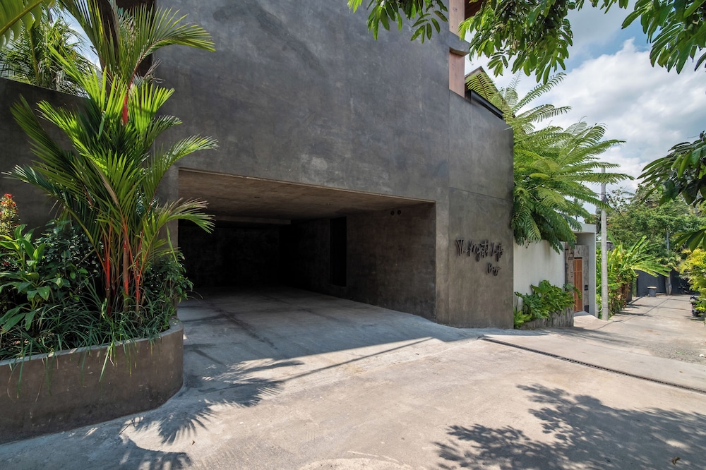 The Mystik Loft Serenity
