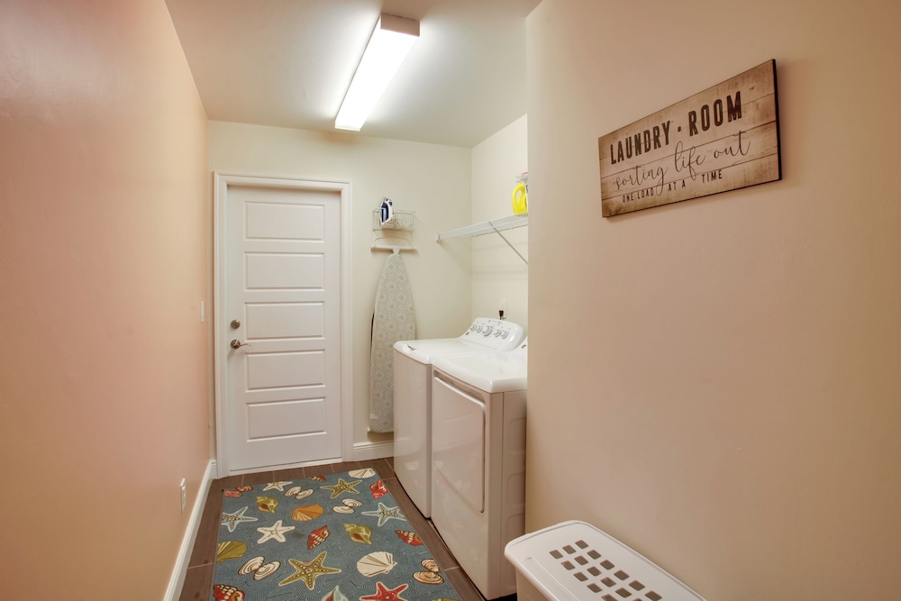 Family Retreat w/ Backyard Oasis in Cape Coral!