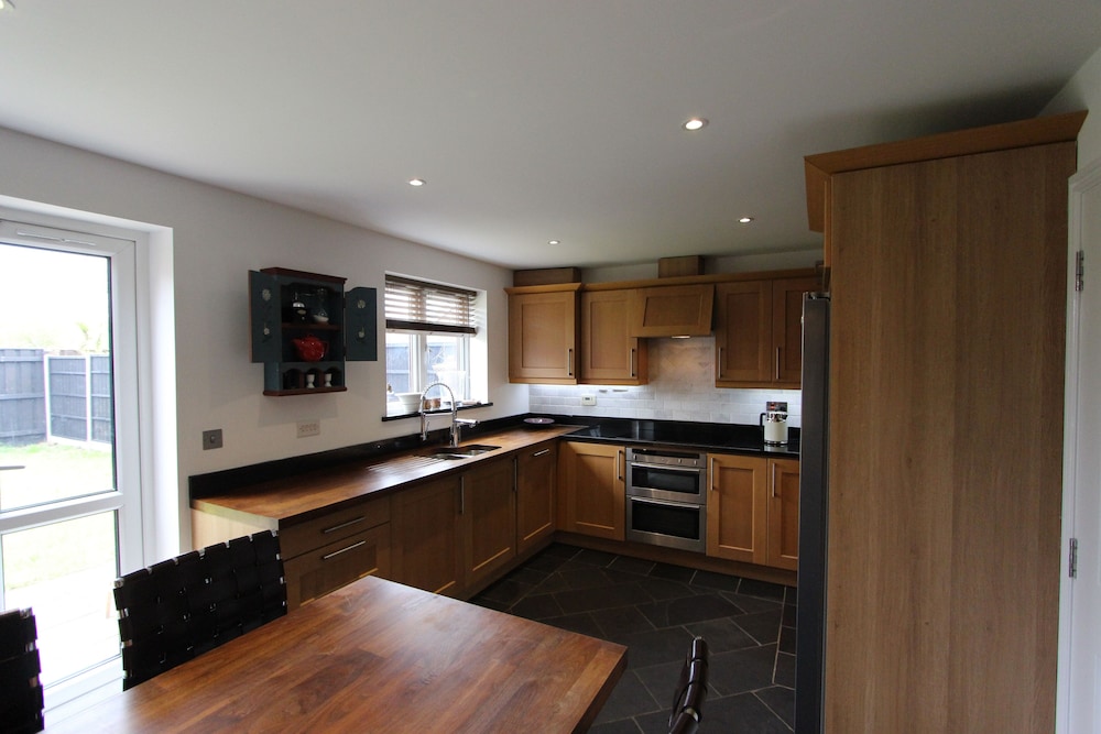 Immaculate 4Bd Family Home In Lee On The Solent
