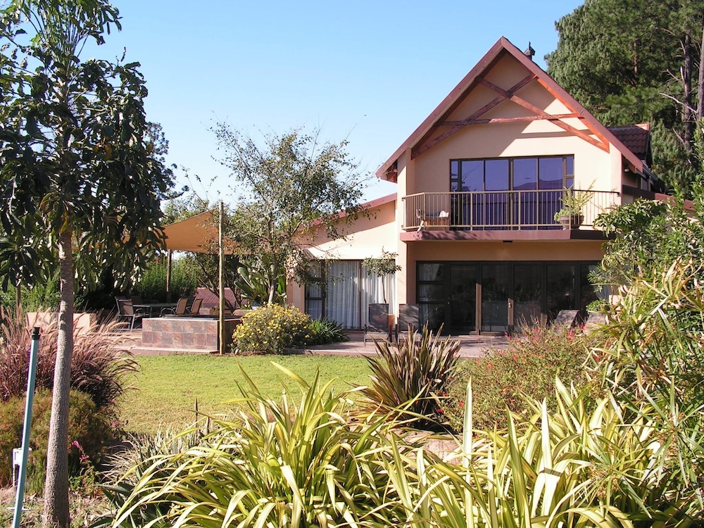 Ama Casa Cottages