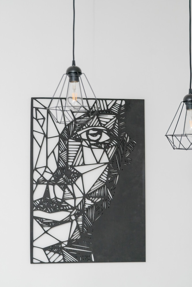 Modern Studio Niemena by Renters