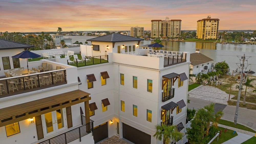 Sapphire Shores in Clearwater Beach