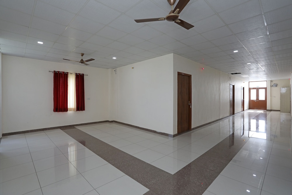 OYO 17291 Shree Ram Palace view 2
