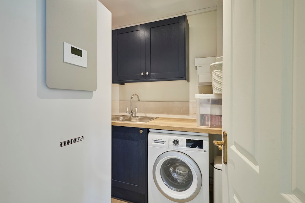 Host Stay Kittiwake Cottage