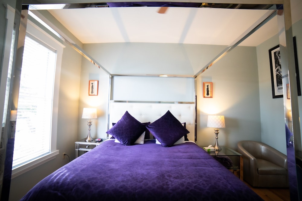 Oak Tree Hotel