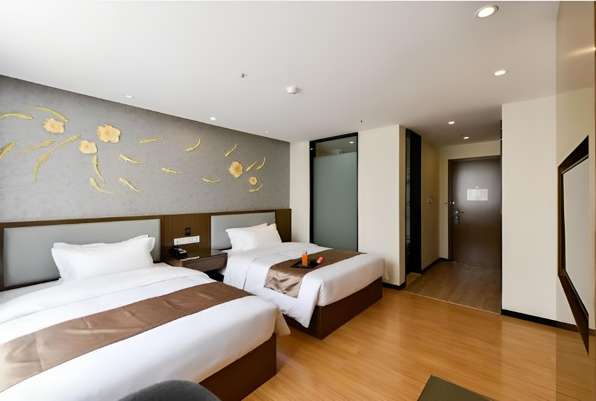 Huiyin Fashion Hotel