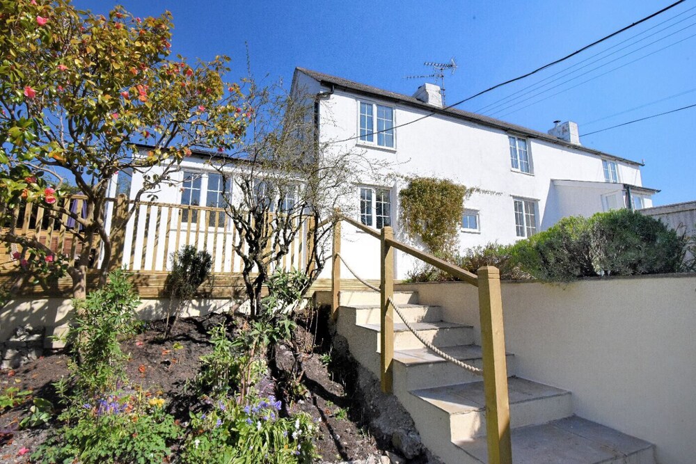 Hillside Cottage