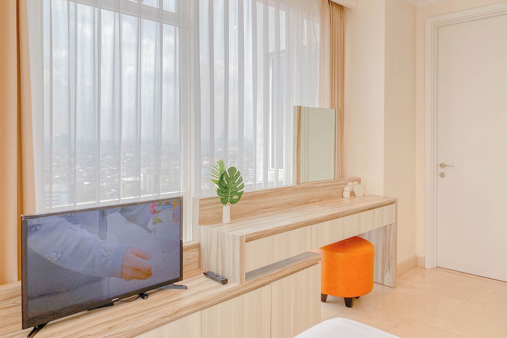 Stunning and Comfy 2BR Apartment at Menteng Park